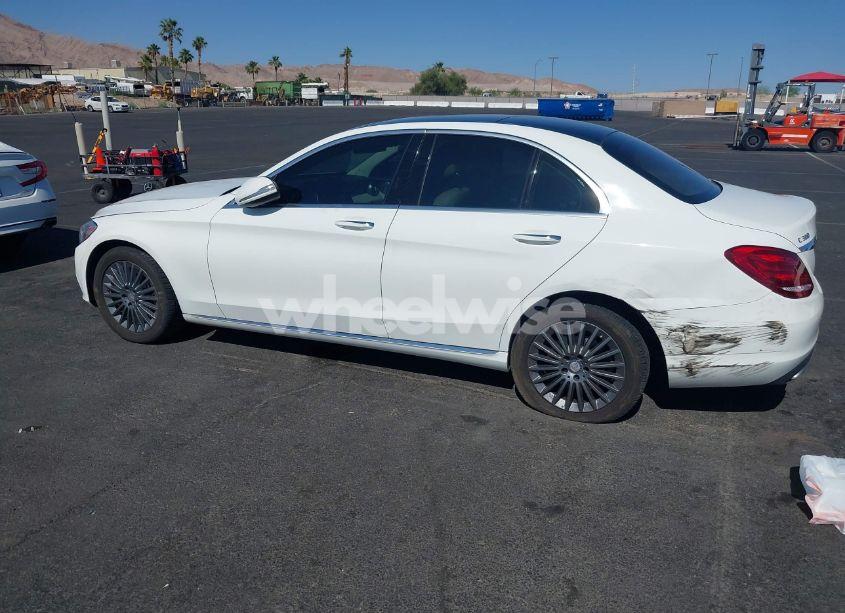 Photo 6 of 2015 Mercedes-benz C 300 4MATIC/LUXURY 4MATIC/SPORT 4MATIC (VIN 55SWF4KB6FU024391)