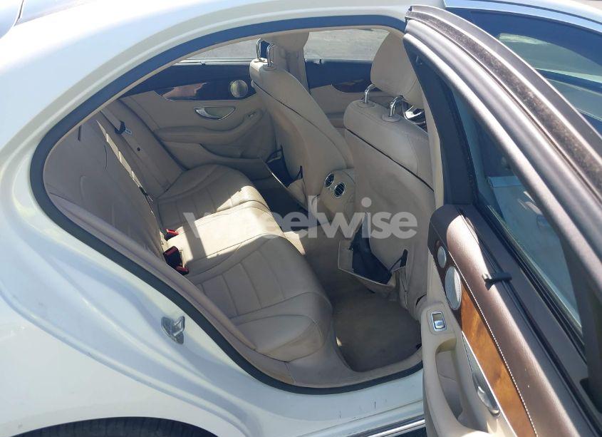 Photo 8 of 2015 Mercedes-benz C 300 4MATIC/LUXURY 4MATIC/SPORT 4MATIC (VIN 55SWF4KB6FU024391)