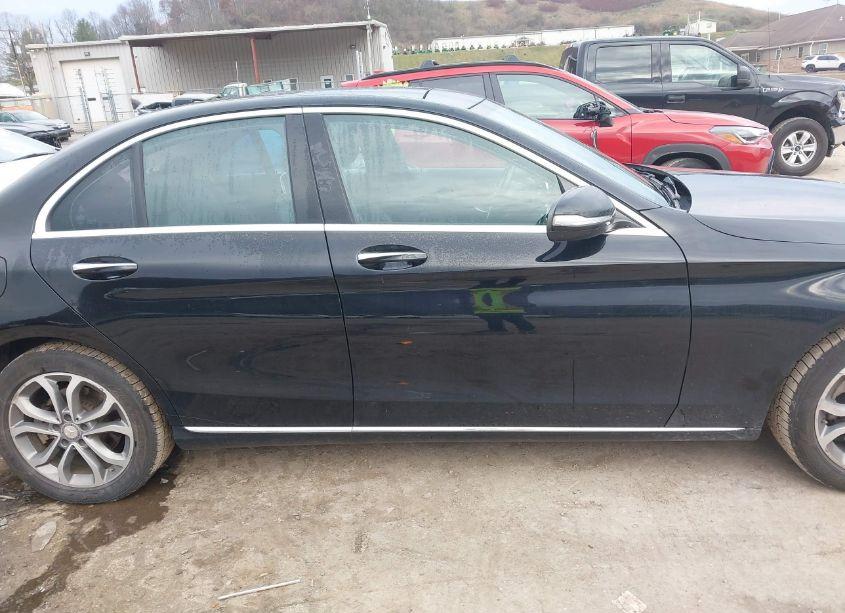 Photo 14 of 2015 Mercedes-benz C 300 4MATIC/LUXURY 4MATIC/SPORT 4MATIC (VIN 55SWF4KB6FU042146)