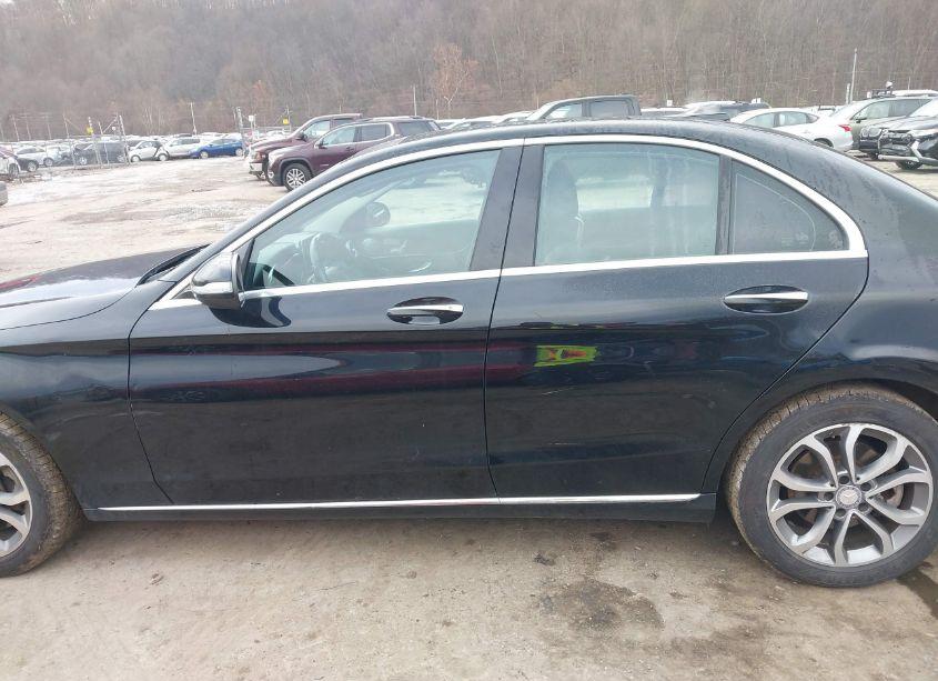 Photo 15 of 2015 Mercedes-benz C 300 4MATIC/LUXURY 4MATIC/SPORT 4MATIC (VIN 55SWF4KB6FU042146)