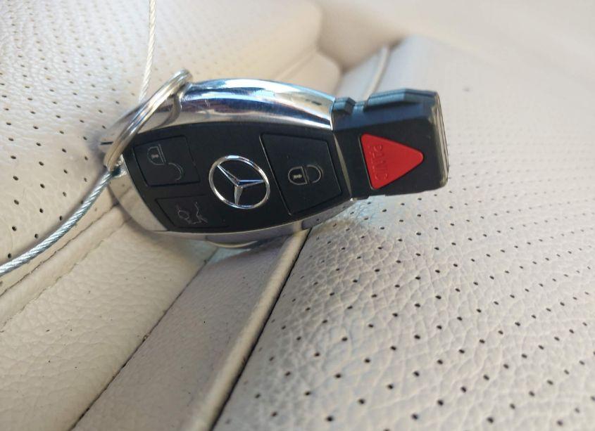 Photo 11 of 2015 Mercedes-benz C 300 4MATIC/LUXURY 4MATIC/SPORT 4MATIC (VIN 55SWF4KB6FU086440)