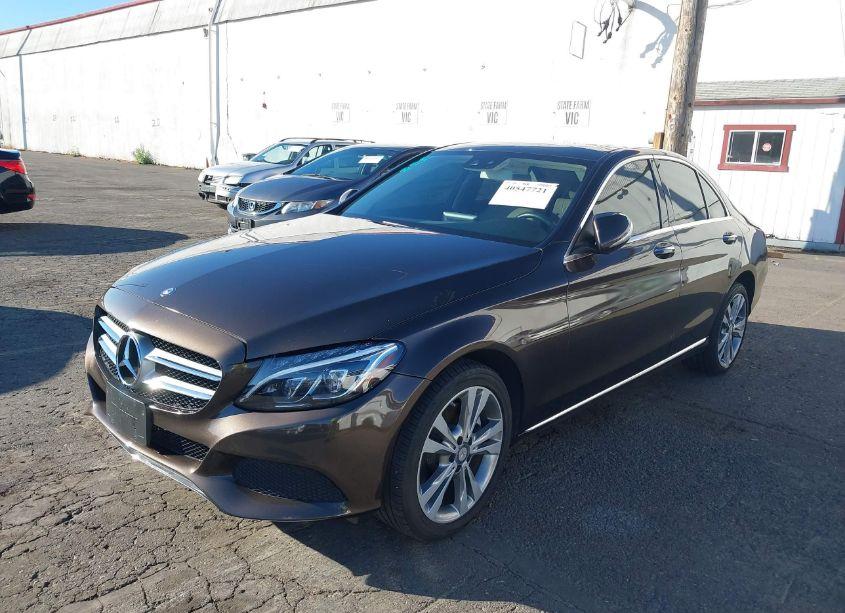 Photo 2 of 2015 Mercedes-benz C 300 4MATIC/LUXURY 4MATIC/SPORT 4MATIC (VIN 55SWF4KB6FU086440)