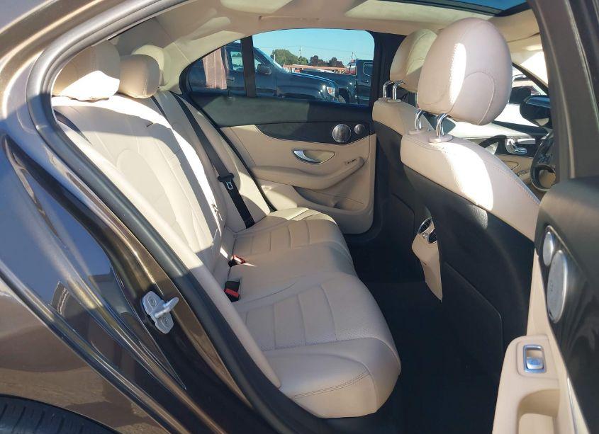 Photo 8 of 2015 Mercedes-benz C 300 4MATIC/LUXURY 4MATIC/SPORT 4MATIC (VIN 55SWF4KB6FU086440)