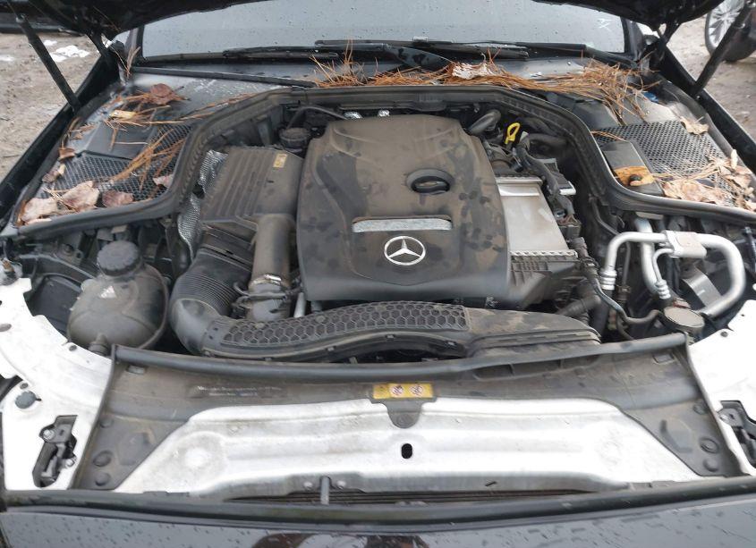 Photo 10 of 2016 Mercedes-benz C 300 4MATIC/LUXURY 4MATIC/SPORT 4MATIC (VIN 55SWF4KB6GU136352)