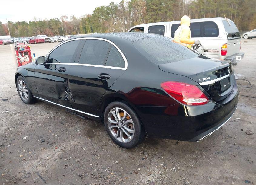 Photo 3 of 2016 Mercedes-benz C 300 4MATIC/LUXURY 4MATIC/SPORT 4MATIC (VIN 55SWF4KB6GU136352)