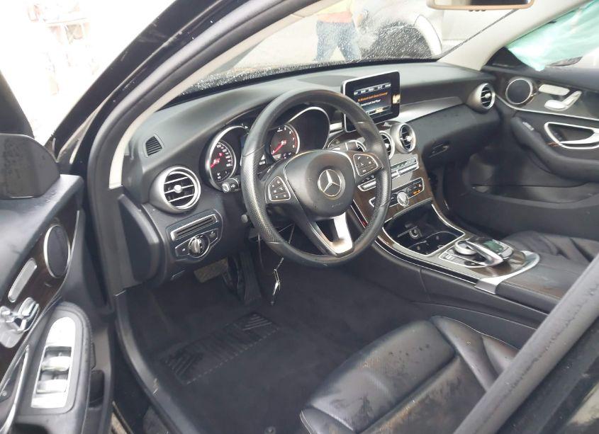 Photo 5 of 2016 Mercedes-benz C 300 4MATIC/LUXURY 4MATIC/SPORT 4MATIC (VIN 55SWF4KB6GU136352)