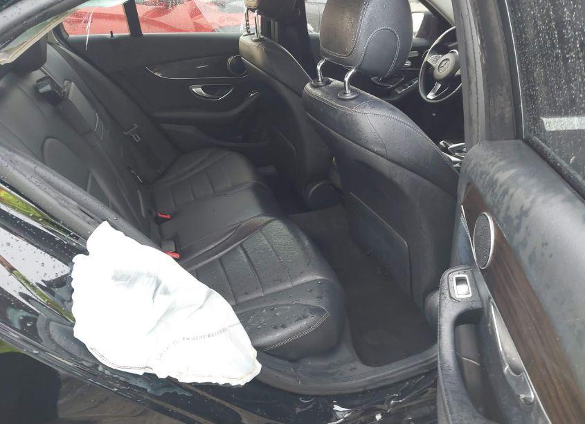 Photo 8 of 2016 Mercedes-benz C 300 4MATIC/LUXURY 4MATIC/SPORT 4MATIC (VIN 55SWF4KB6GU136352)