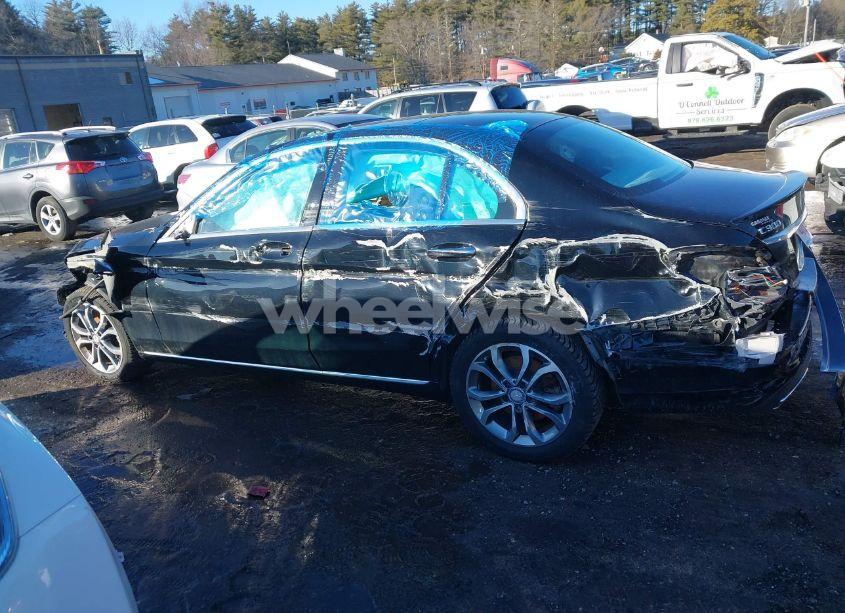 Photo 15 of 2016 Mercedes-benz C 300 4MATIC/LUXURY 4MATIC/SPORT 4MATIC (VIN 55SWF4KB6GU146430)