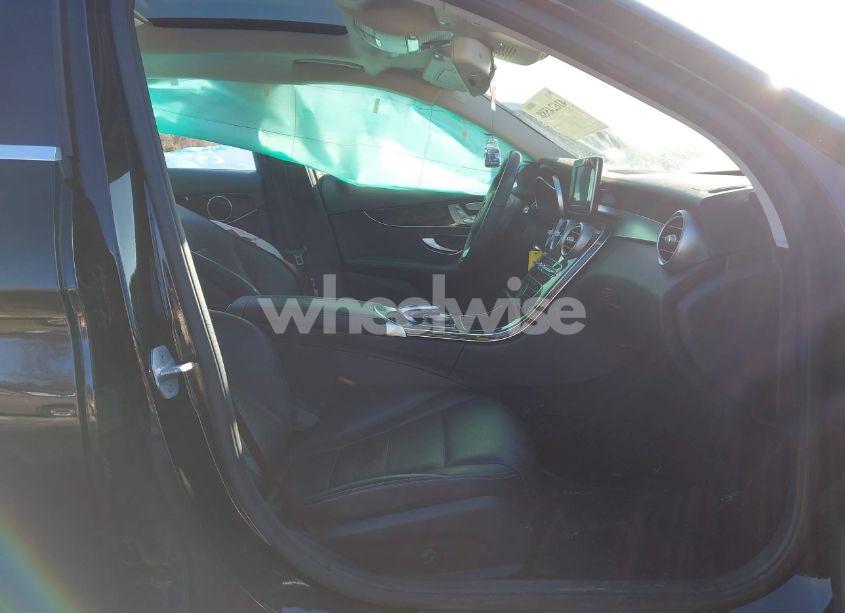 Photo 5 of 2016 Mercedes-benz C 300 4MATIC/LUXURY 4MATIC/SPORT 4MATIC (VIN 55SWF4KB6GU146430)