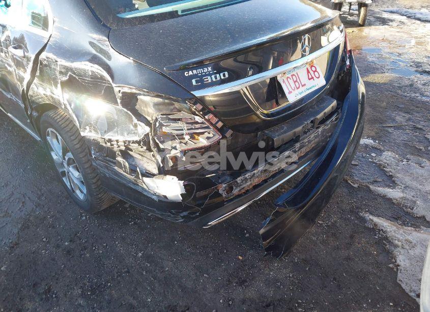 Photo 6 of 2016 Mercedes-benz C 300 4MATIC/LUXURY 4MATIC/SPORT 4MATIC (VIN 55SWF4KB6GU146430)