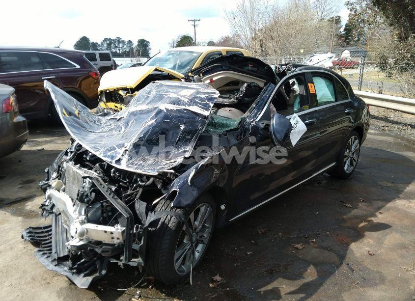 Photo 2 of 2016 Mercedes-benz C 300 4MATIC/LUXURY 4MATIC/SPORT 4MATIC (VIN 55SWF4KB6GU154804)