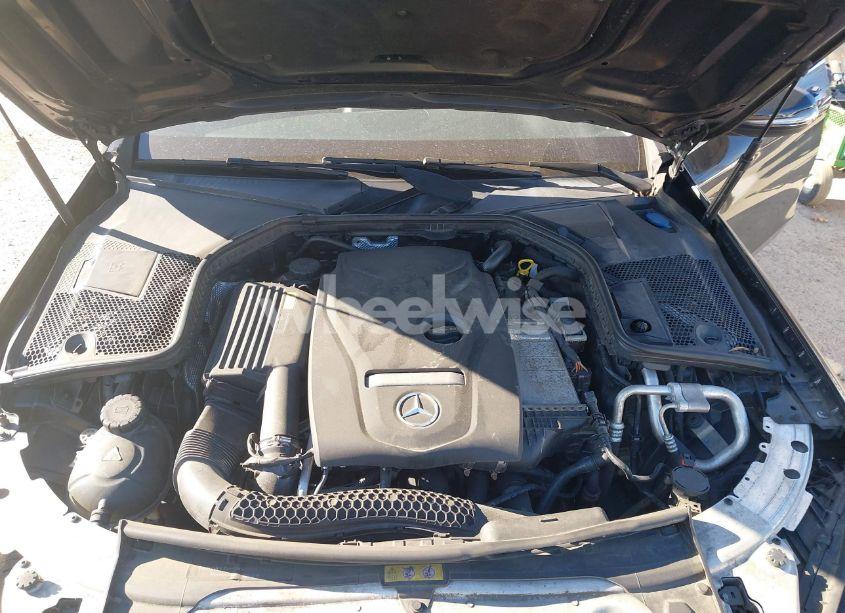 Photo 10 of 2016 Mercedes-benz C 300 4MATIC/LUXURY 4MATIC/SPORT 4MATIC (VIN 55SWF4KB6GU174809)