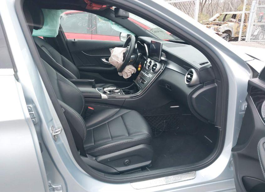 Photo 5 of 2017 Mercedes-benz C 300 4MATIC/LUXURY 4MATIC/SPORT 4MATIC (VIN 55SWF4KB6HU213433)