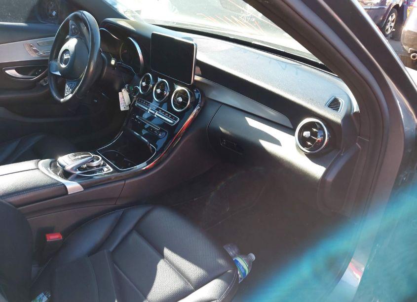 Photo 5 of 2018 Mercedes-benz C 300 4MATIC (VIN 55SWF4KB6JU238645)