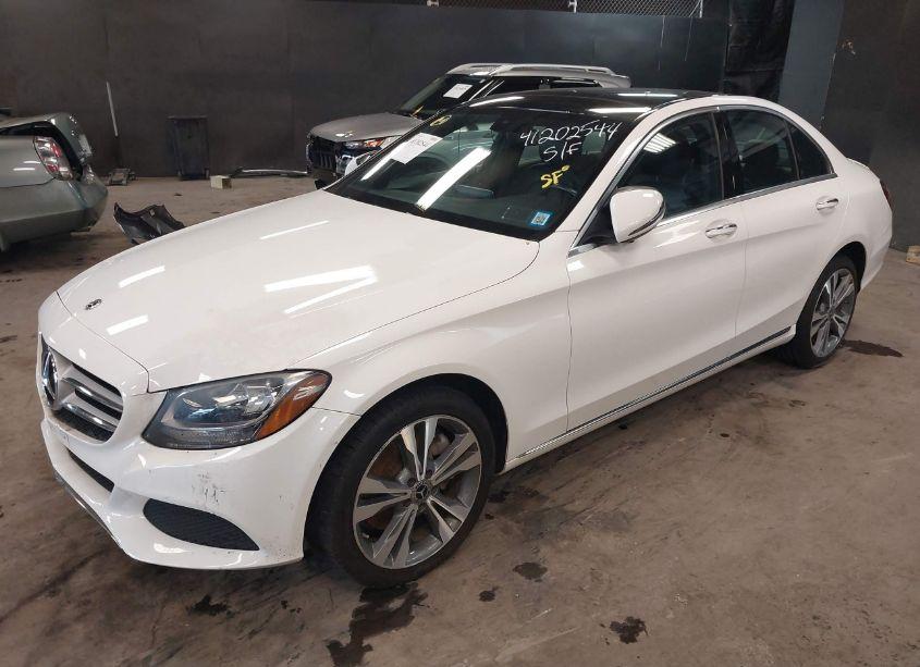 Photo 2 of 2018 Mercedes-benz C 300 4MATIC (VIN 55SWF4KB6JU281060)