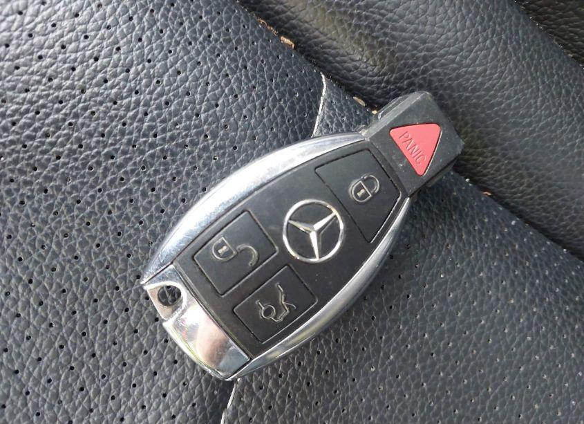 Photo 11 of 2015 Mercedes-benz C 300 4MATIC/LUXURY 4MATIC/SPORT 4MATIC (VIN 55SWF4KB7FU001086)