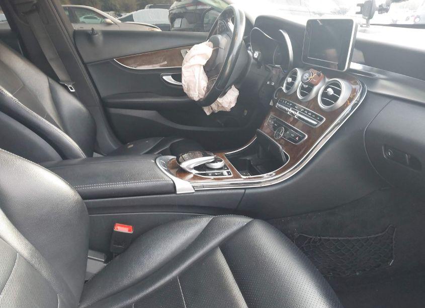 Photo 5 of 2015 Mercedes-benz C 300 4MATIC/LUXURY 4MATIC/SPORT 4MATIC (VIN 55SWF4KB7FU001086)