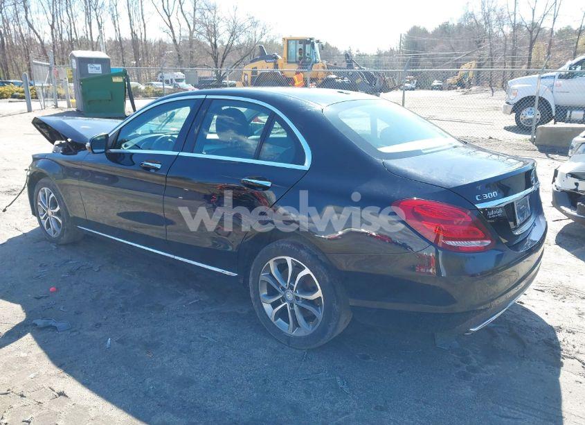 Photo 3 of 2015 Mercedes-benz C 300 4MATIC/LUXURY 4MATIC/SPORT 4MATIC (VIN 55SWF4KB7FU002464)