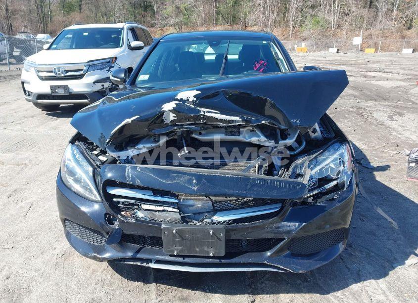 Photo 6 of 2015 Mercedes-benz C 300 4MATIC/LUXURY 4MATIC/SPORT 4MATIC (VIN 55SWF4KB7FU002464)