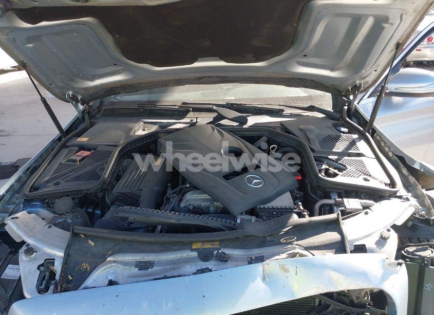 Photo 10 of 2015 Mercedes-benz C 300 4MATIC/LUXURY 4MATIC/SPORT 4MATIC (VIN 55SWF4KB7FU008412)