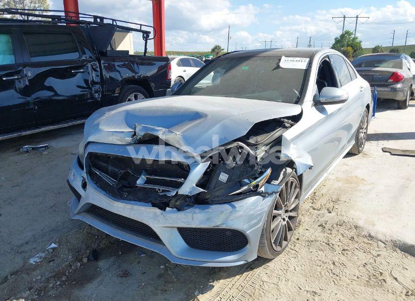 Photo 2 of 2015 Mercedes-benz C 300 4MATIC/LUXURY 4MATIC/SPORT 4MATIC (VIN 55SWF4KB7FU008412)