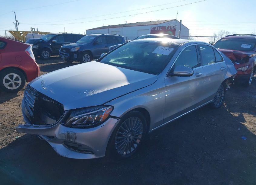 Photo 2 of 2015 Mercedes-benz C 300 4MATIC/LUXURY 4MATIC/SPORT 4MATIC (VIN 55SWF4KB7FU011648)