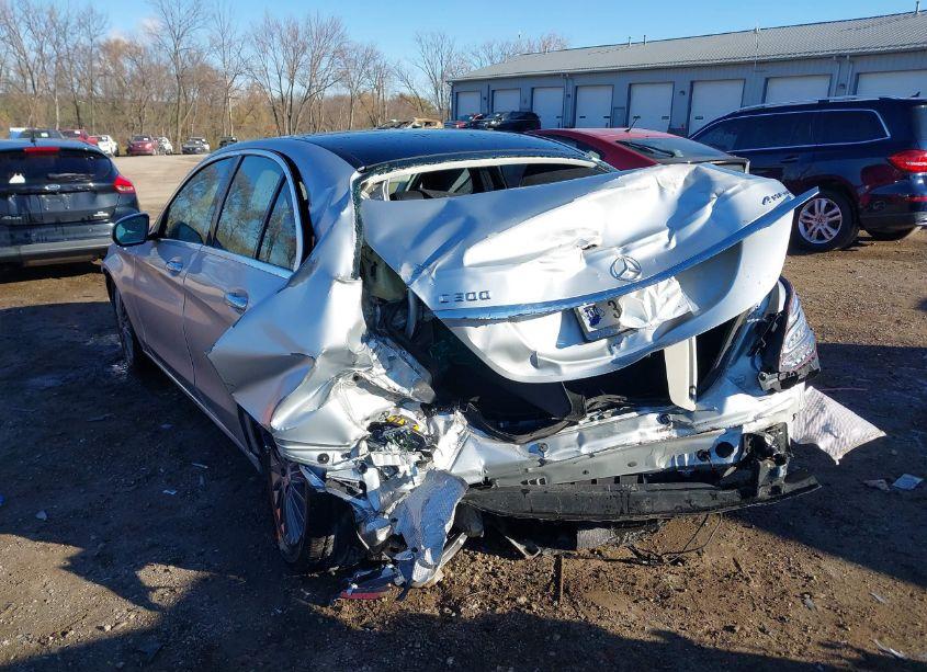 Photo 3 of 2015 Mercedes-benz C 300 4MATIC/LUXURY 4MATIC/SPORT 4MATIC (VIN 55SWF4KB7FU011648)