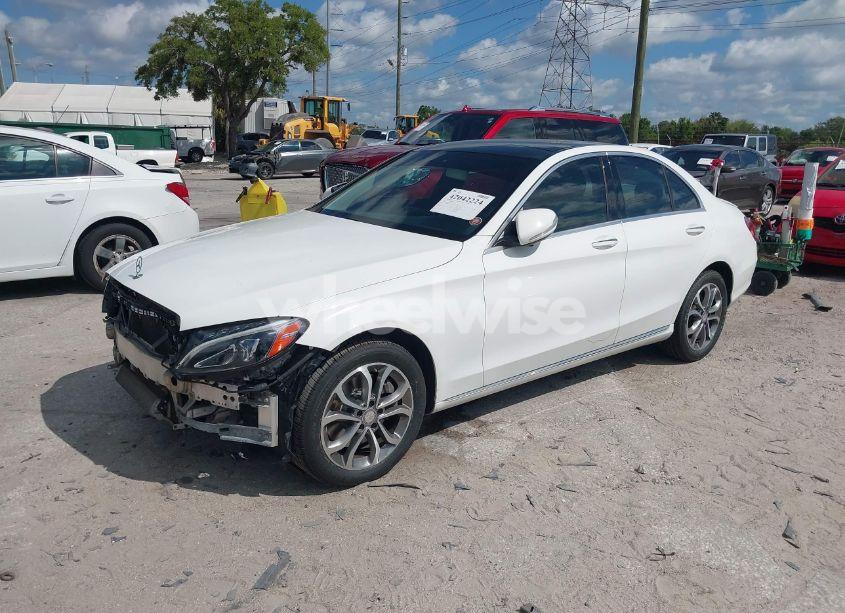 Photo 2 of 2015 Mercedes-benz C 300 4MATIC/LUXURY 4MATIC/SPORT 4MATIC (VIN 55SWF4KB7FU022875)