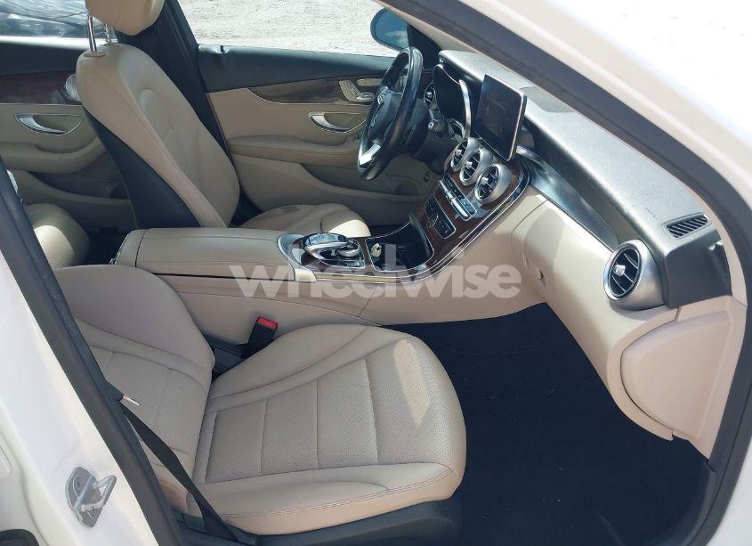Photo 5 of 2015 Mercedes-benz C 300 4MATIC/LUXURY 4MATIC/SPORT 4MATIC (VIN 55SWF4KB7FU022875)