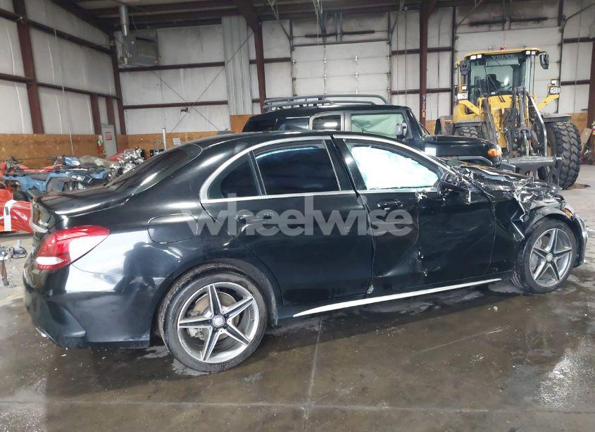 Photo 14 of 2015 Mercedes-benz C 300 4MATIC/LUXURY 4MATIC/SPORT 4MATIC (VIN 55SWF4KB7FU029275)