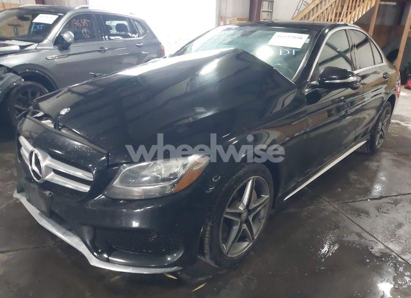 Photo 2 of 2015 Mercedes-benz C 300 4MATIC/LUXURY 4MATIC/SPORT 4MATIC (VIN 55SWF4KB7FU029275)