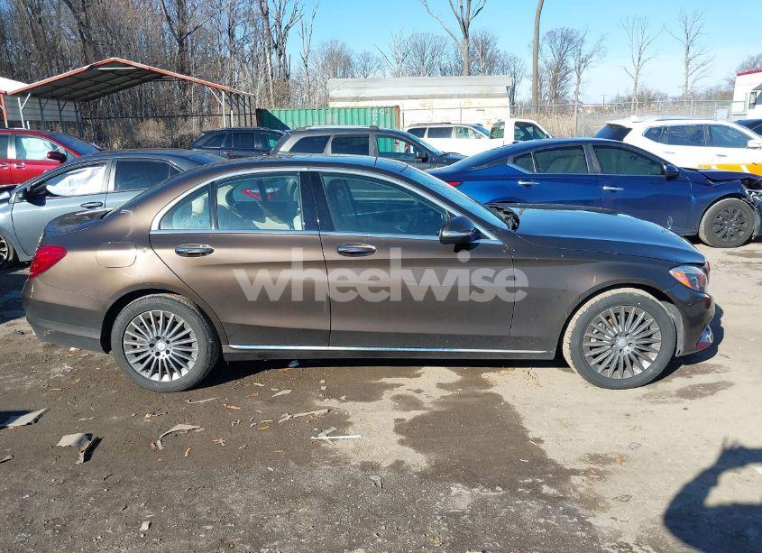 Photo 13 of 2015 Mercedes-benz C 300 4MATIC/LUXURY 4MATIC/SPORT 4MATIC (VIN 55SWF4KB7FU029793)