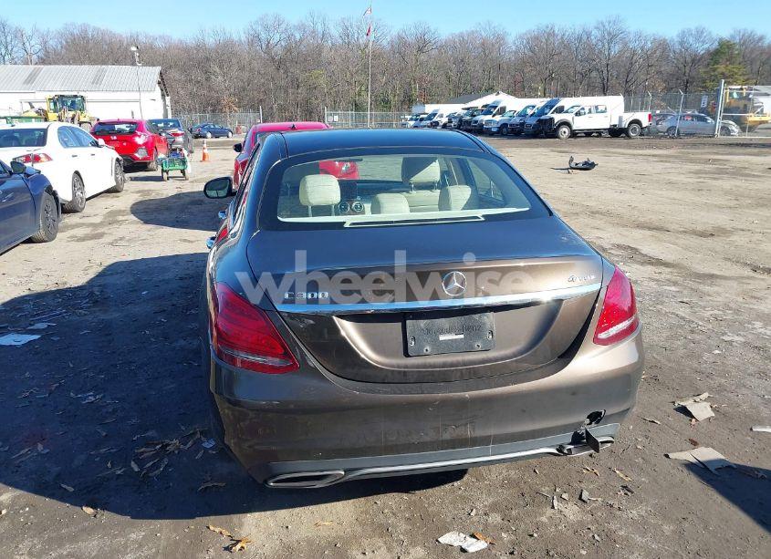 Photo 16 of 2015 Mercedes-benz C 300 4MATIC/LUXURY 4MATIC/SPORT 4MATIC (VIN 55SWF4KB7FU029793)