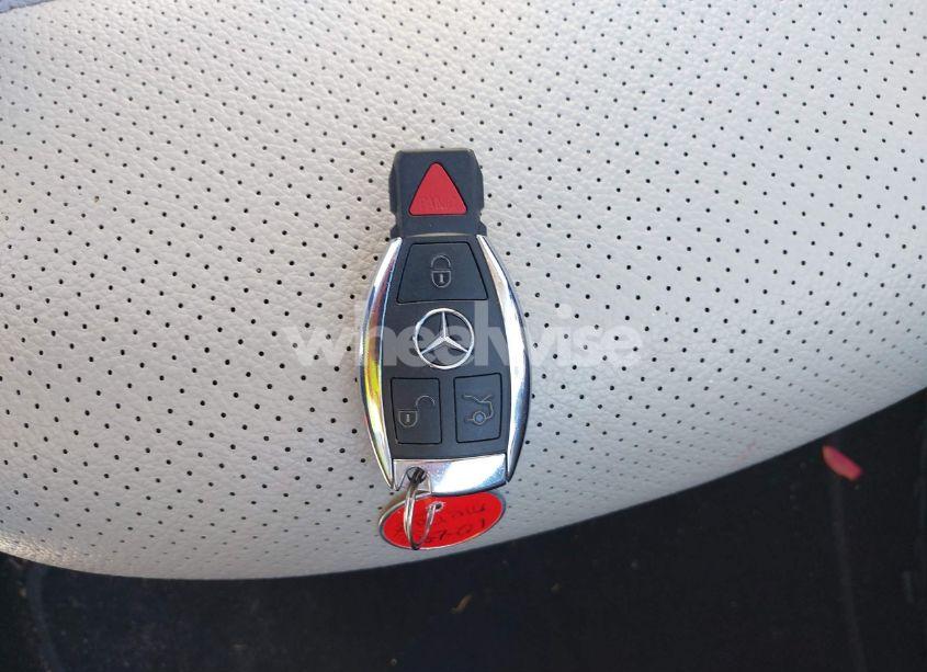 Photo 11 of 2015 Mercedes-benz C 300 4MATIC/LUXURY 4MATIC/SPORT 4MATIC (VIN 55SWF4KB7FU033147)