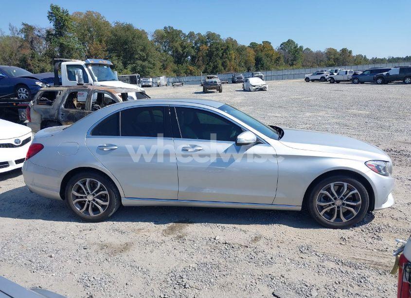 Photo 13 of 2015 Mercedes-benz C 300 4MATIC/LUXURY 4MATIC/SPORT 4MATIC (VIN 55SWF4KB7FU033147)