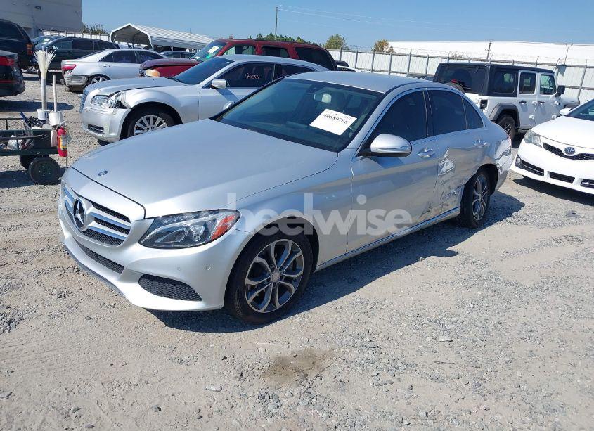 Photo 2 of 2015 Mercedes-benz C 300 4MATIC/LUXURY 4MATIC/SPORT 4MATIC (VIN 55SWF4KB7FU033147)