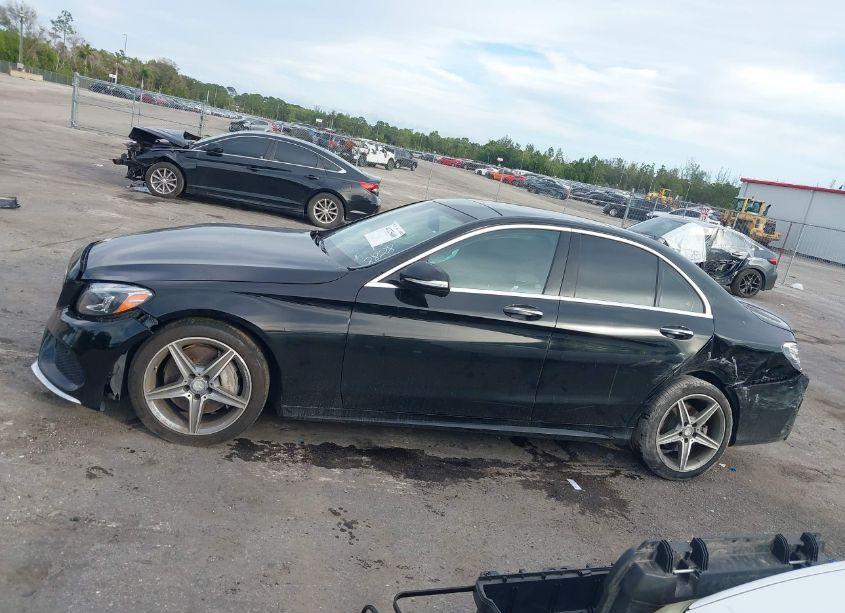 Photo 14 of 2015 Mercedes-benz C 300 4MATIC/LUXURY 4MATIC/SPORT 4MATIC (VIN 55SWF4KB7FU048828)