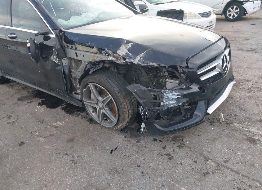 Photo 6 of 2015 Mercedes-benz C 300 4MATIC/LUXURY 4MATIC/SPORT 4MATIC (VIN 55SWF4KB7FU048828)