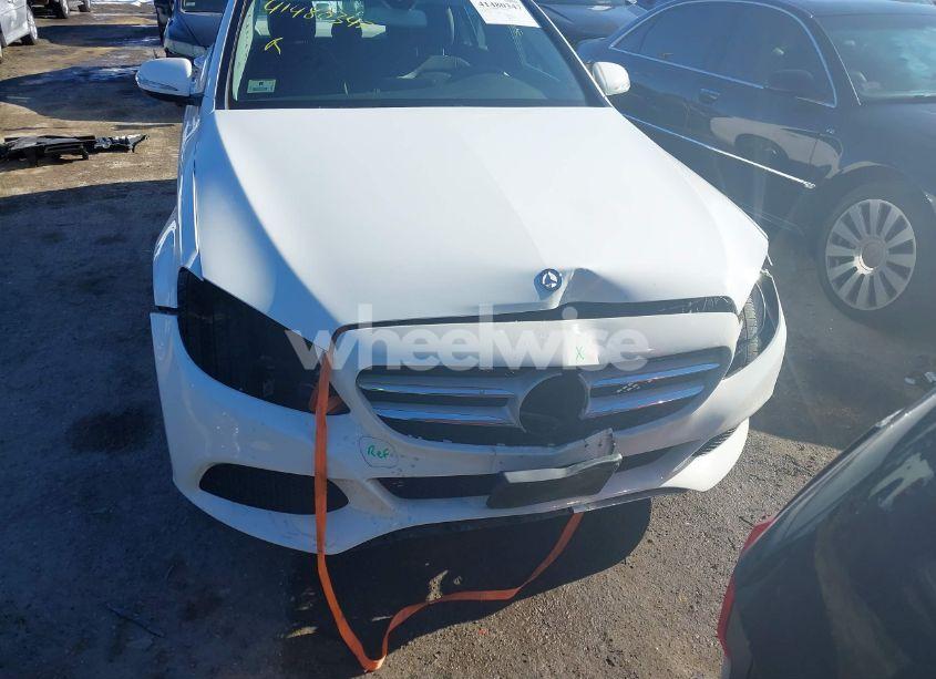 Photo 12 of 2015 Mercedes-benz C 300 4MATIC/LUXURY 4MATIC/SPORT 4MATIC (VIN 55SWF4KB7FU093266)