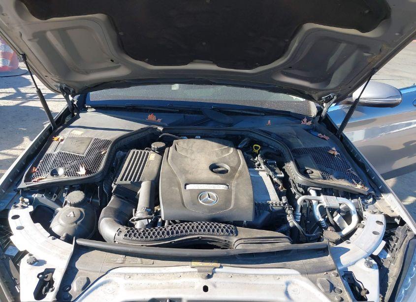 Photo 10 of 2016 Mercedes-benz C 300 4MATIC/LUXURY 4MATIC/SPORT 4MATIC (VIN 55SWF4KB7GU109922)