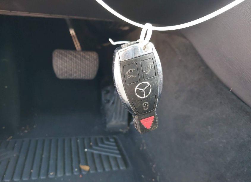 Photo 11 of 2016 Mercedes-benz C 300 4MATIC/LUXURY 4MATIC/SPORT 4MATIC (VIN 55SWF4KB7GU109922)