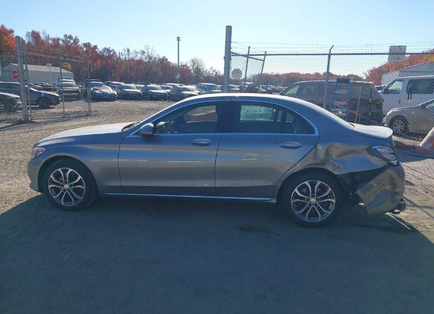 Photo 14 of 2016 Mercedes-benz C 300 4MATIC/LUXURY 4MATIC/SPORT 4MATIC (VIN 55SWF4KB7GU109922)