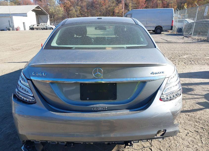 Photo 16 of 2016 Mercedes-benz C 300 4MATIC/LUXURY 4MATIC/SPORT 4MATIC (VIN 55SWF4KB7GU109922)