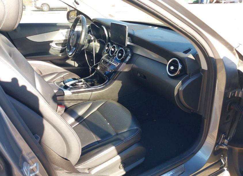 Photo 5 of 2016 Mercedes-benz C 300 4MATIC/LUXURY 4MATIC/SPORT 4MATIC (VIN 55SWF4KB7GU109922)