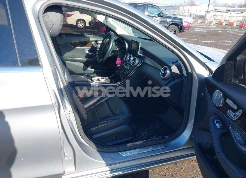 Photo 5 of 2016 Mercedes-benz C 300 4MATIC/LUXURY 4MATIC/SPORT 4MATIC (VIN 55SWF4KB7GU134612)