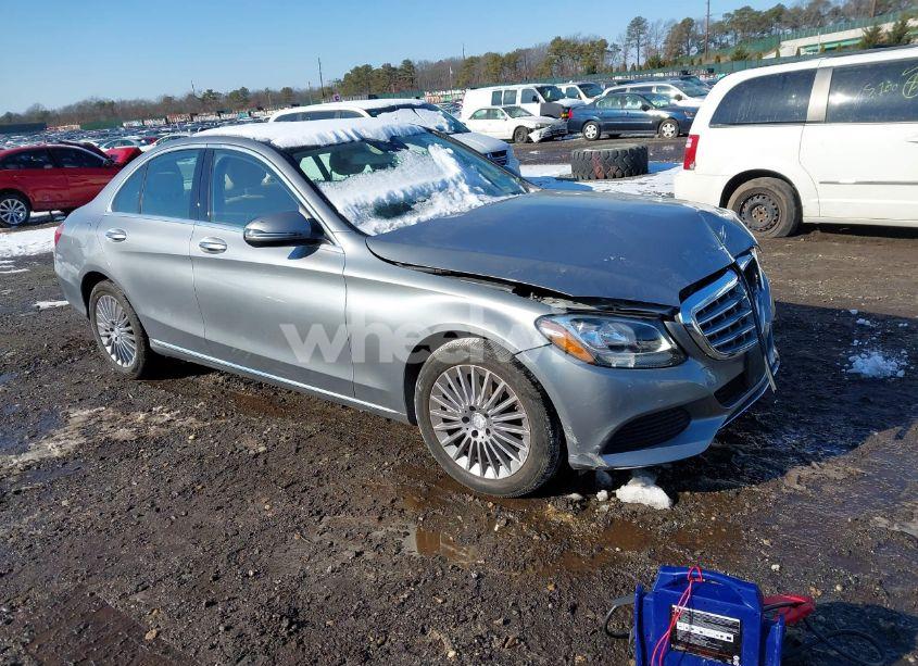 2016 Mercedes-benz C 300 4MATIC/LUXURY 4MATIC/SPORT 4MATIC (VIN 55SWF4KB7GU137543) main photo
