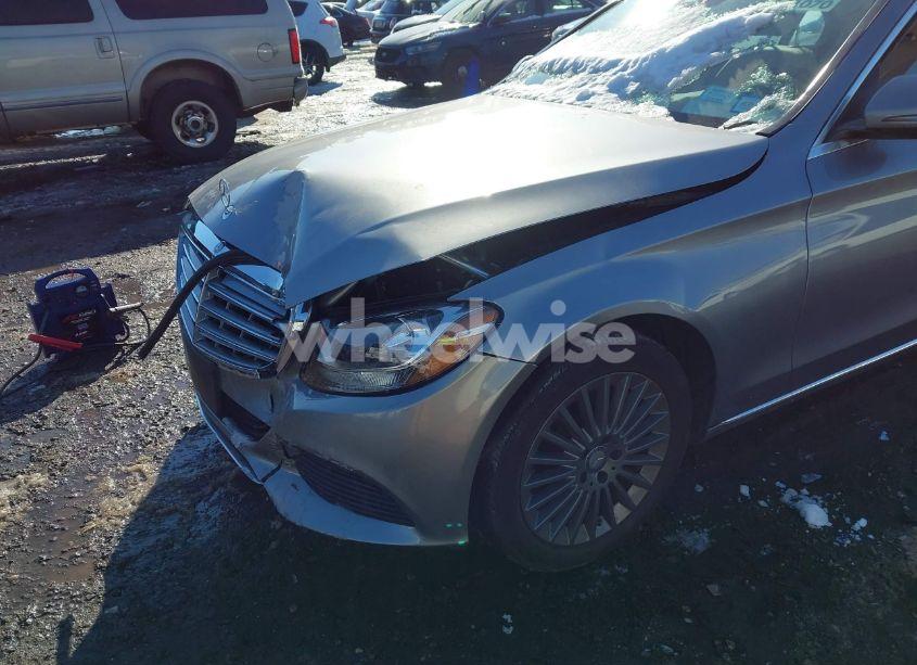 Photo 17 of 2016 Mercedes-benz C 300 4MATIC/LUXURY 4MATIC/SPORT 4MATIC (VIN 55SWF4KB7GU137543)