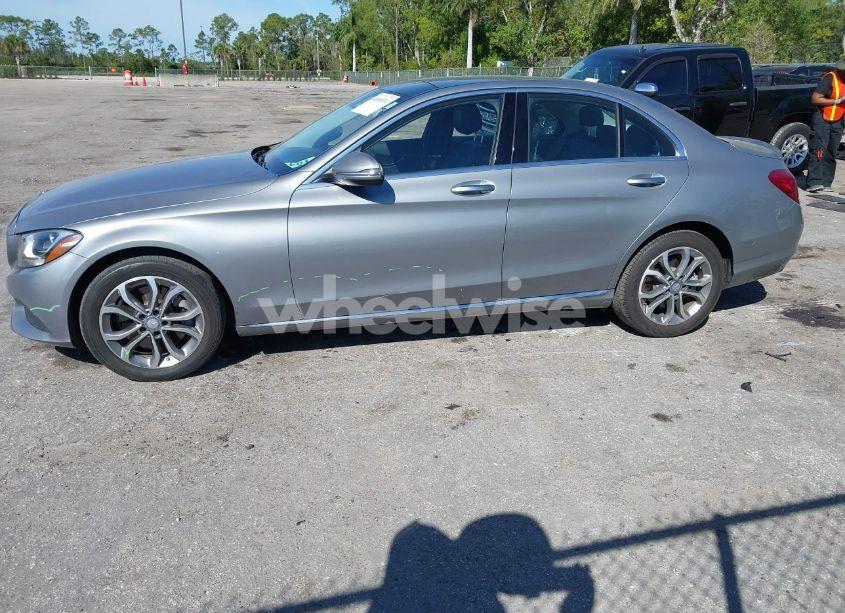 Photo 15 of 2016 Mercedes-benz C 300 (VIN 55SWF4KB7GU138417)