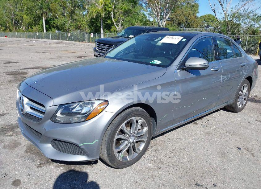 Photo 2 of 2016 Mercedes-benz C 300 (VIN 55SWF4KB7GU138417)