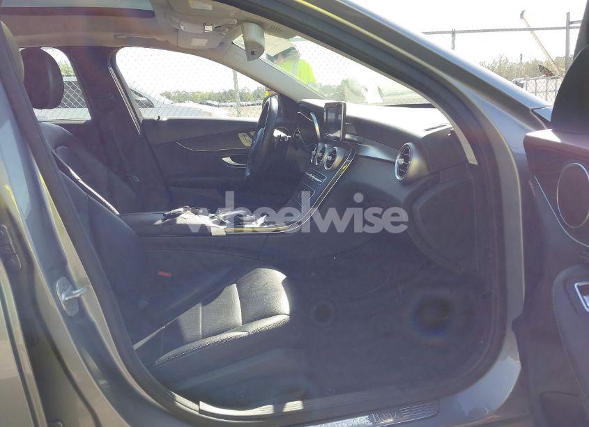 Photo 5 of 2016 Mercedes-benz C 300 (VIN 55SWF4KB7GU138417)